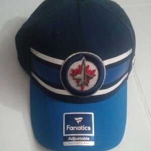 Fanatics Winnipeg Jets  with Emblem NWT